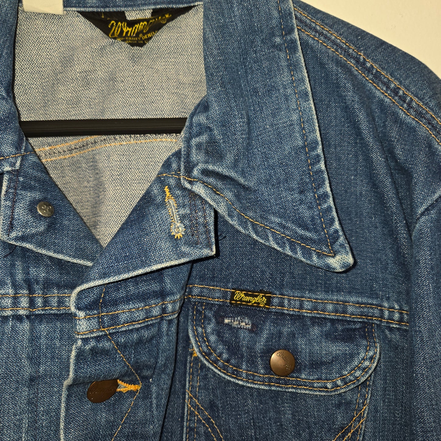 Vintage 1970s Wrangler "no fault" 14oz sanfordized denim jacket sz 46 Large made in usa
