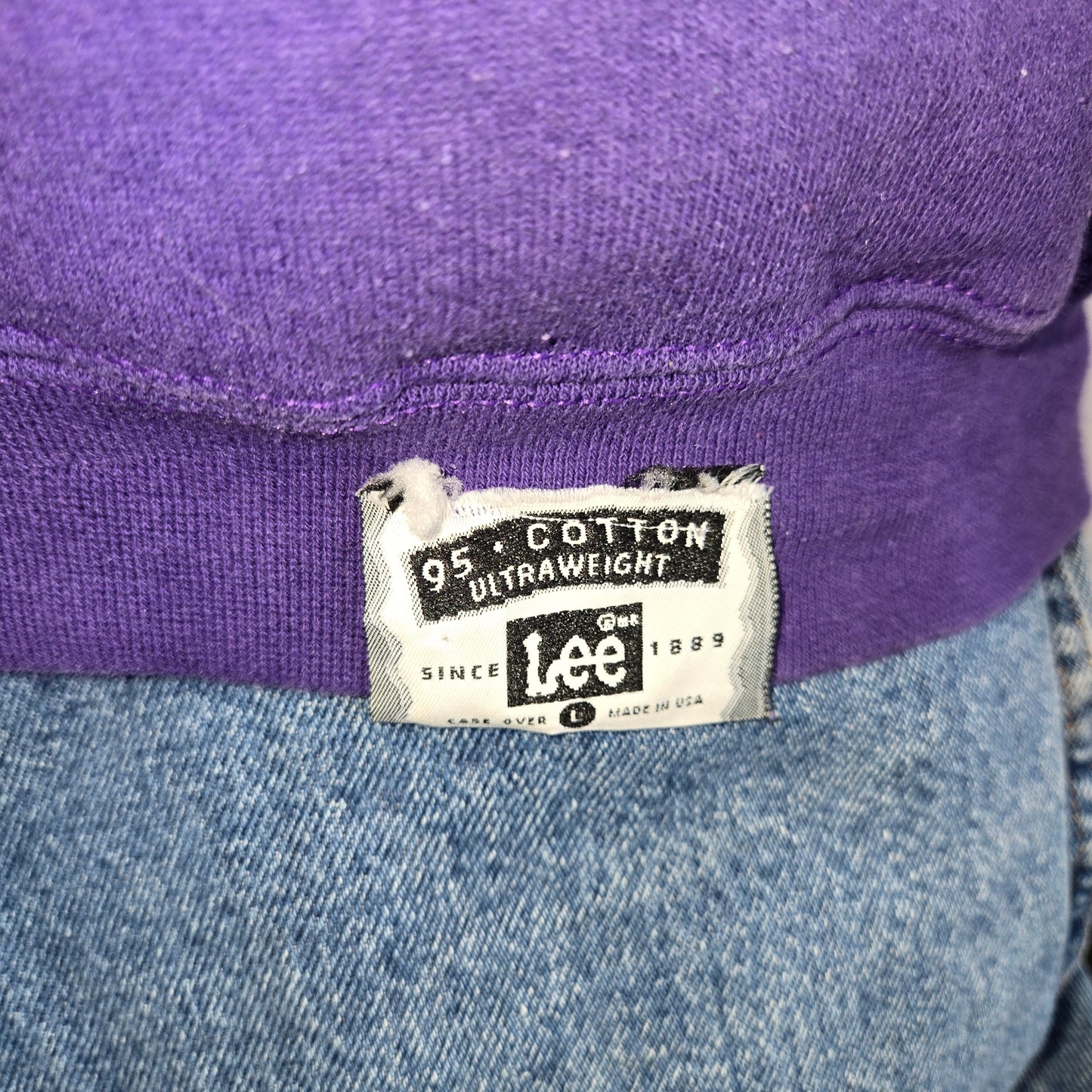 Painted Past Distressed Painted Collegiate Sweatshirt sz L crewneck in inky purple