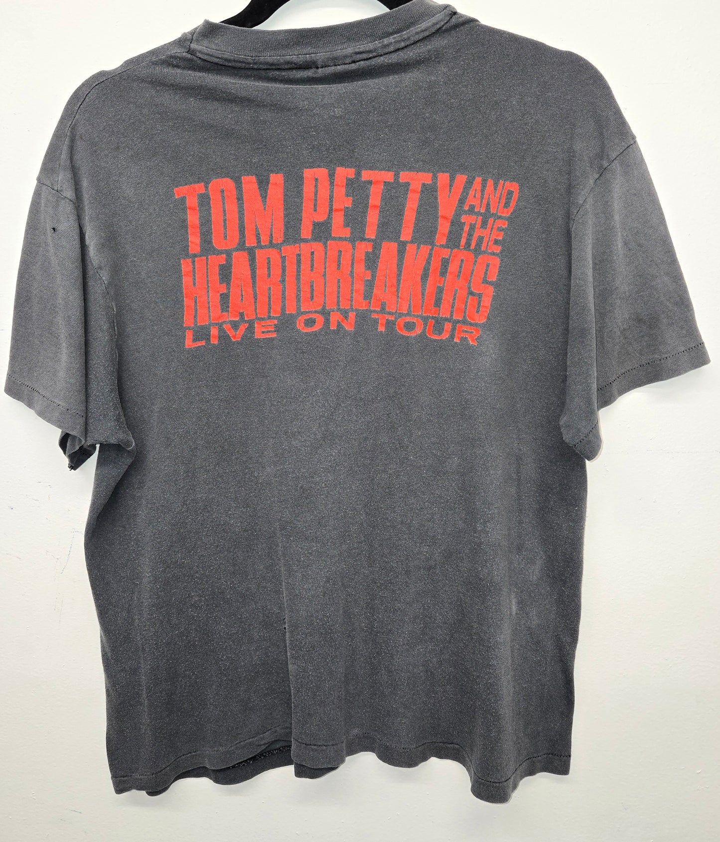 Vintage 1989 Tom Petty and the Heartbreakers Strange Behavior thrashed distressed tour rock band T-shirt sz L single stitch