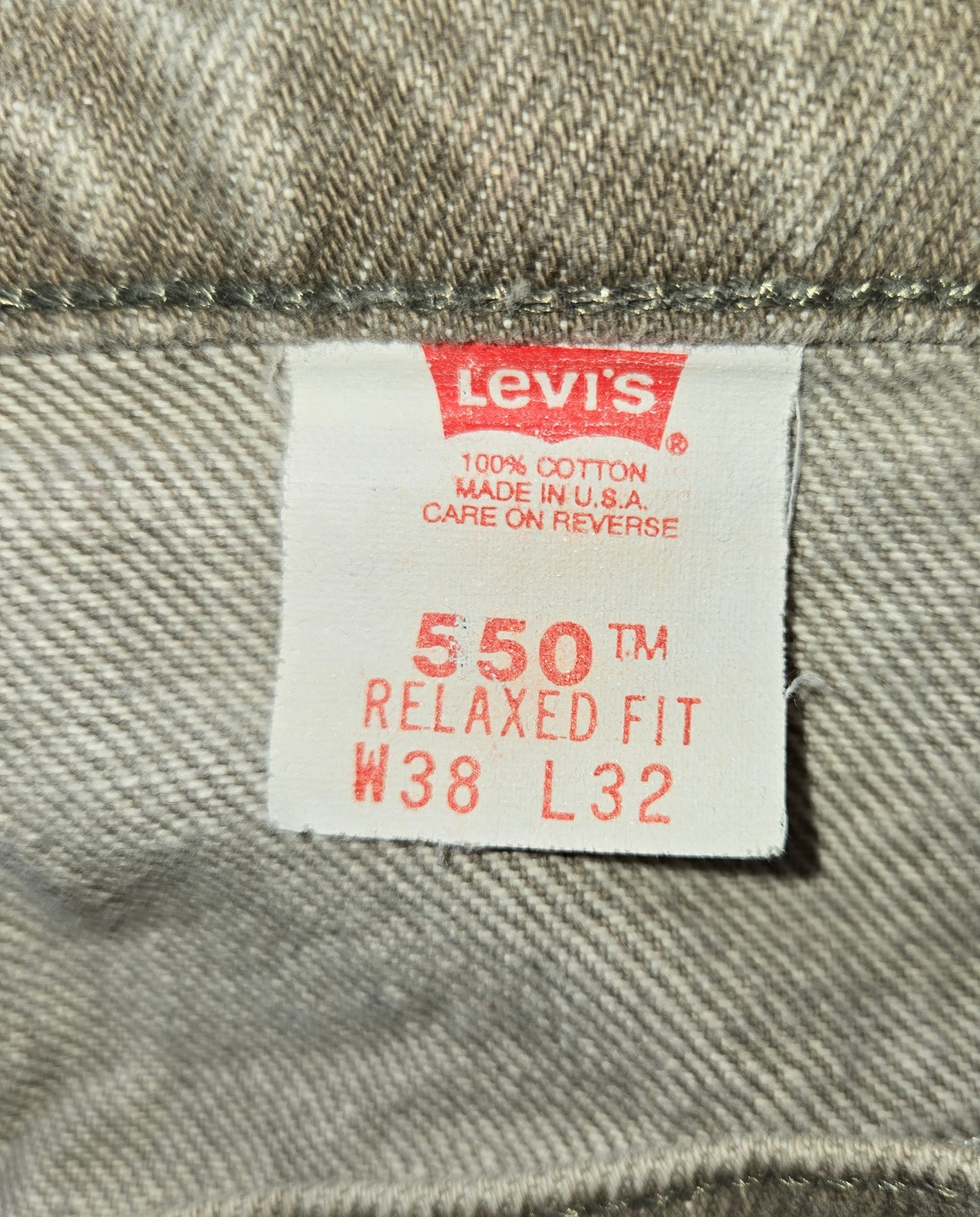 Vintage 1998 Levi's 550 red tab relaxed jeans sz 38x32 made in usa