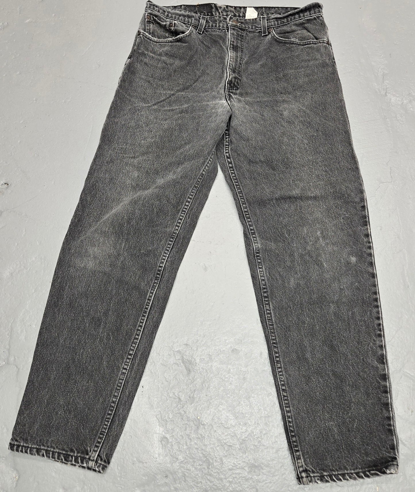Vintage 1993 Levis 550 red tab charcoal Distressed Jeans sz 36x31 made in usa