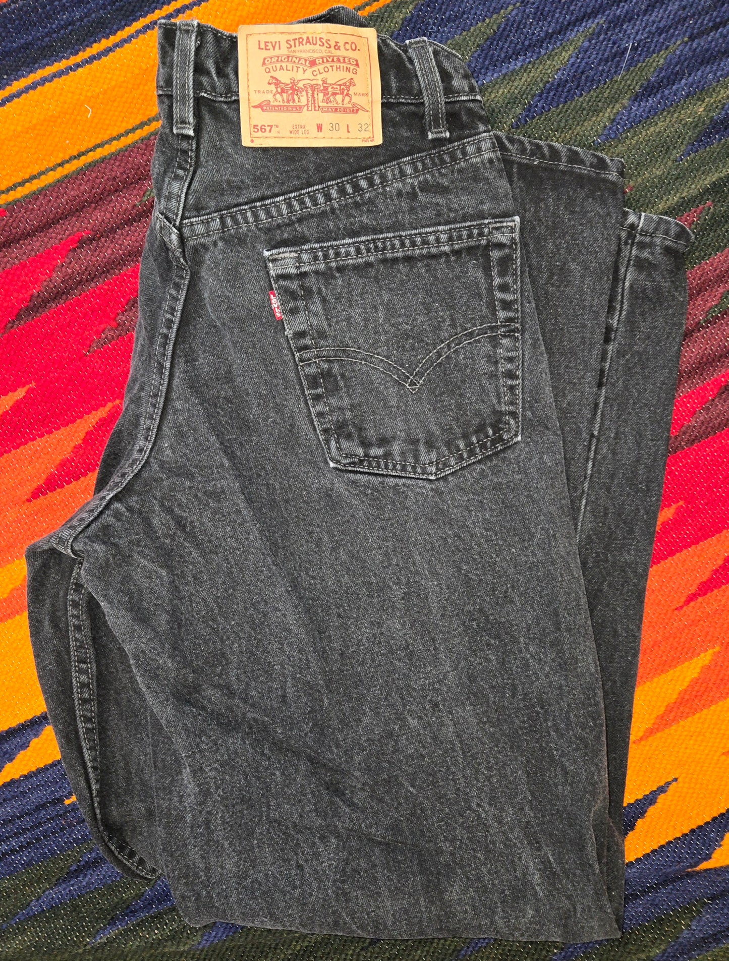 Vintage 1997 Levi's 567 red tab Faded black extra wide leg jeans sz 30x32 made in usa