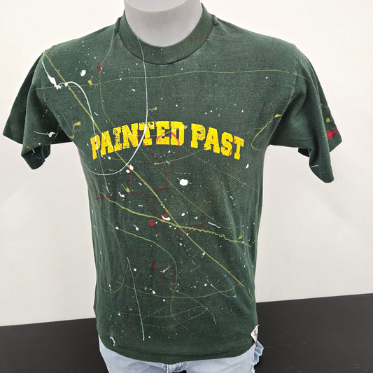 Painted Past Distressed Painted Collegiate T-shirt sz M