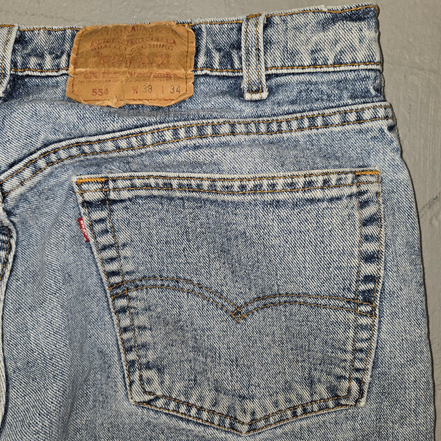 Vintage 1993 Levis 554 red tab jeans 36x32