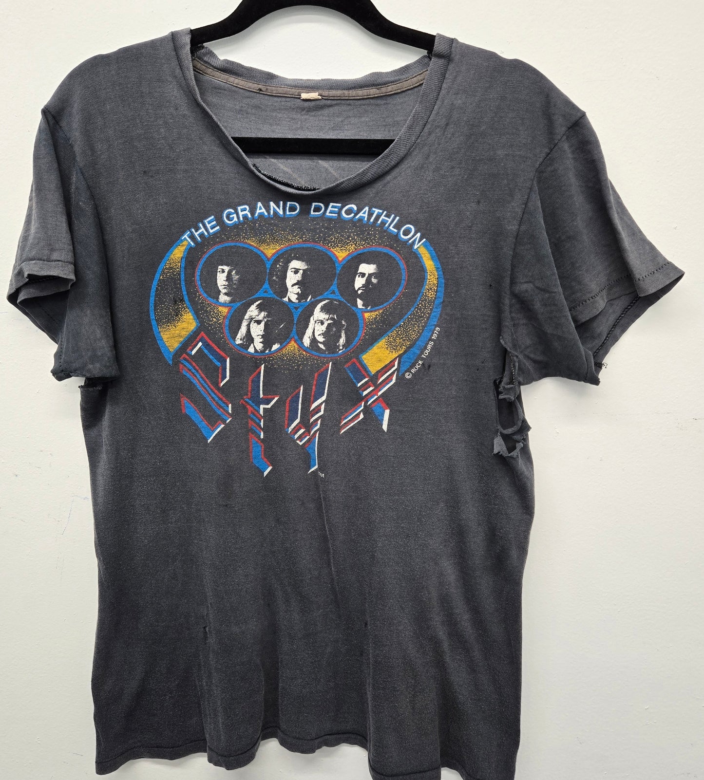 Vintage 1979 Styx The Grand Decathlon tour rock band T-shirt sz L thrashed thin usa made