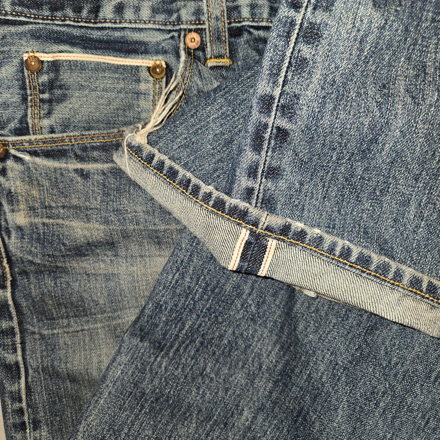 Vintage 2000s gap Japanese Selvedge distressed straight jeans sz 33x32