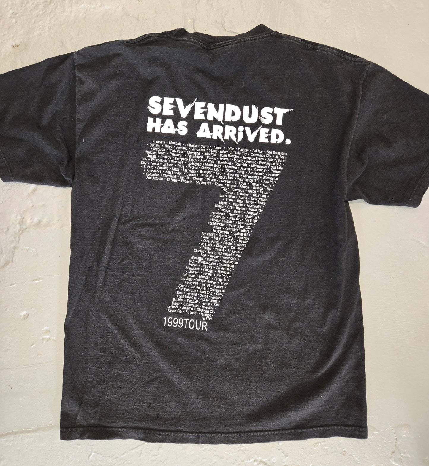 Vintage Giant Black Sevendust Graphic Band T-shirt size Large