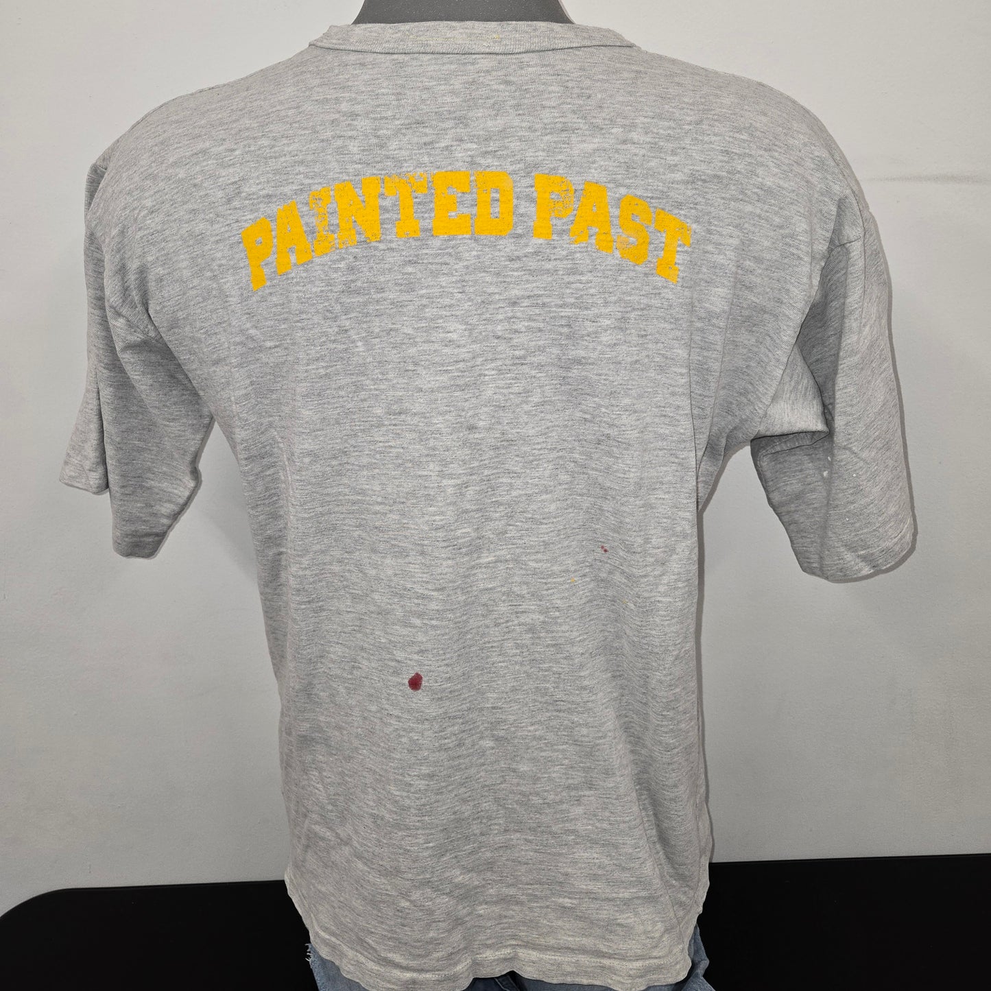 Painted Past Distressed Painted Collegiate T-shirt w/ Pocket sz L Heather gray melange