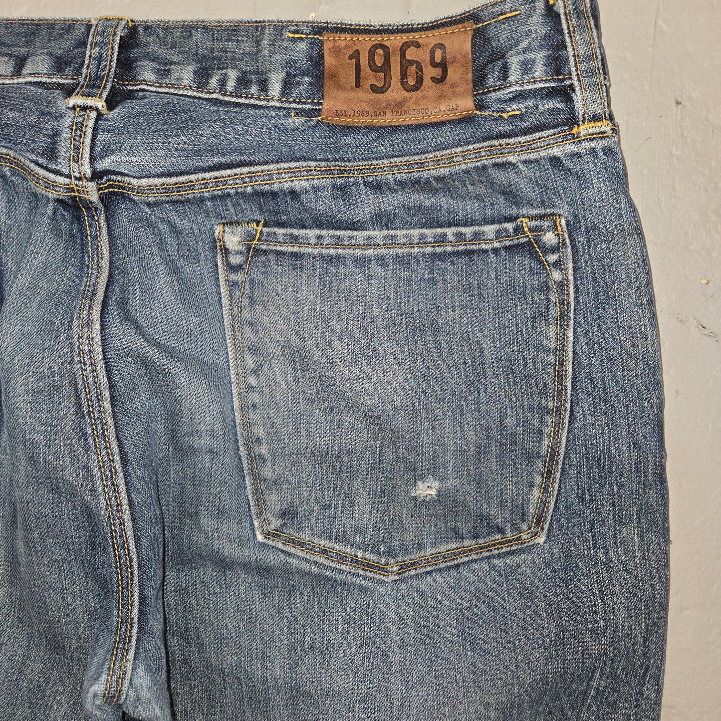 Vintage 2000s gap Japanese Selvedge distressed straight jeans sz 33x32