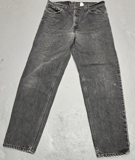 Vintage 1993 Levis 550 red tab charcoal Distressed Jeans sz 36x31 made in usa